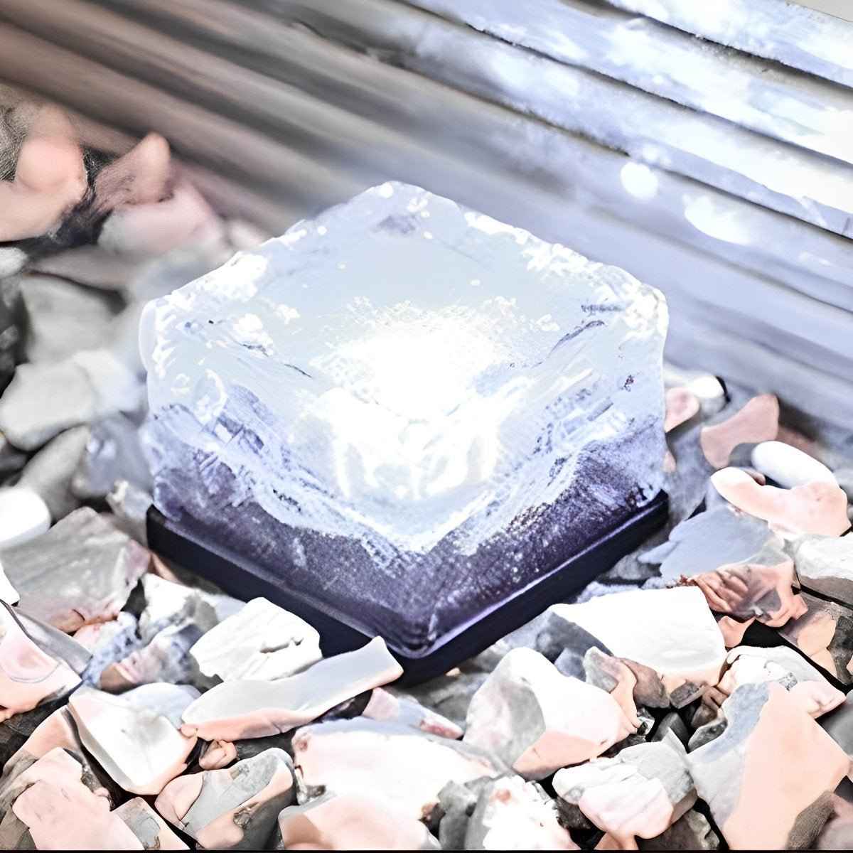 Frostiva Outdoor Solar Garden Lights – Unique Ice Cube Design for Pathway Illumination 3