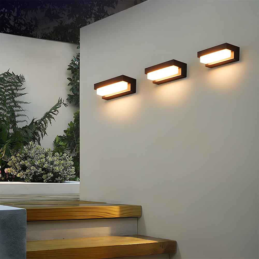 Nexora Outdoor Wall Light – Modern Solar-Powered Design for Eco-Friendly Illumination 2