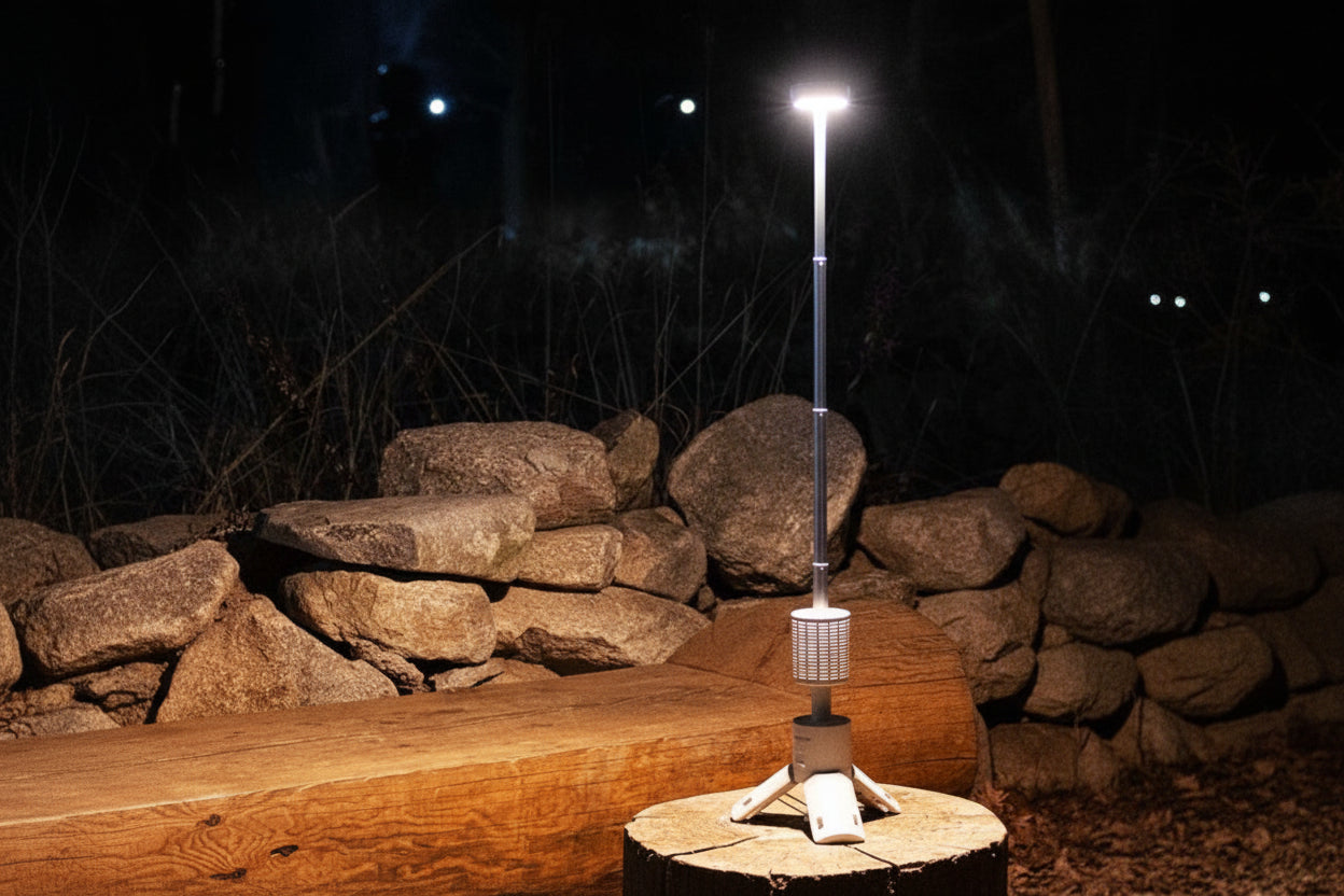Talon Outdoor Camping Lantern – Telescopic LED Design for Portable Lighting 3