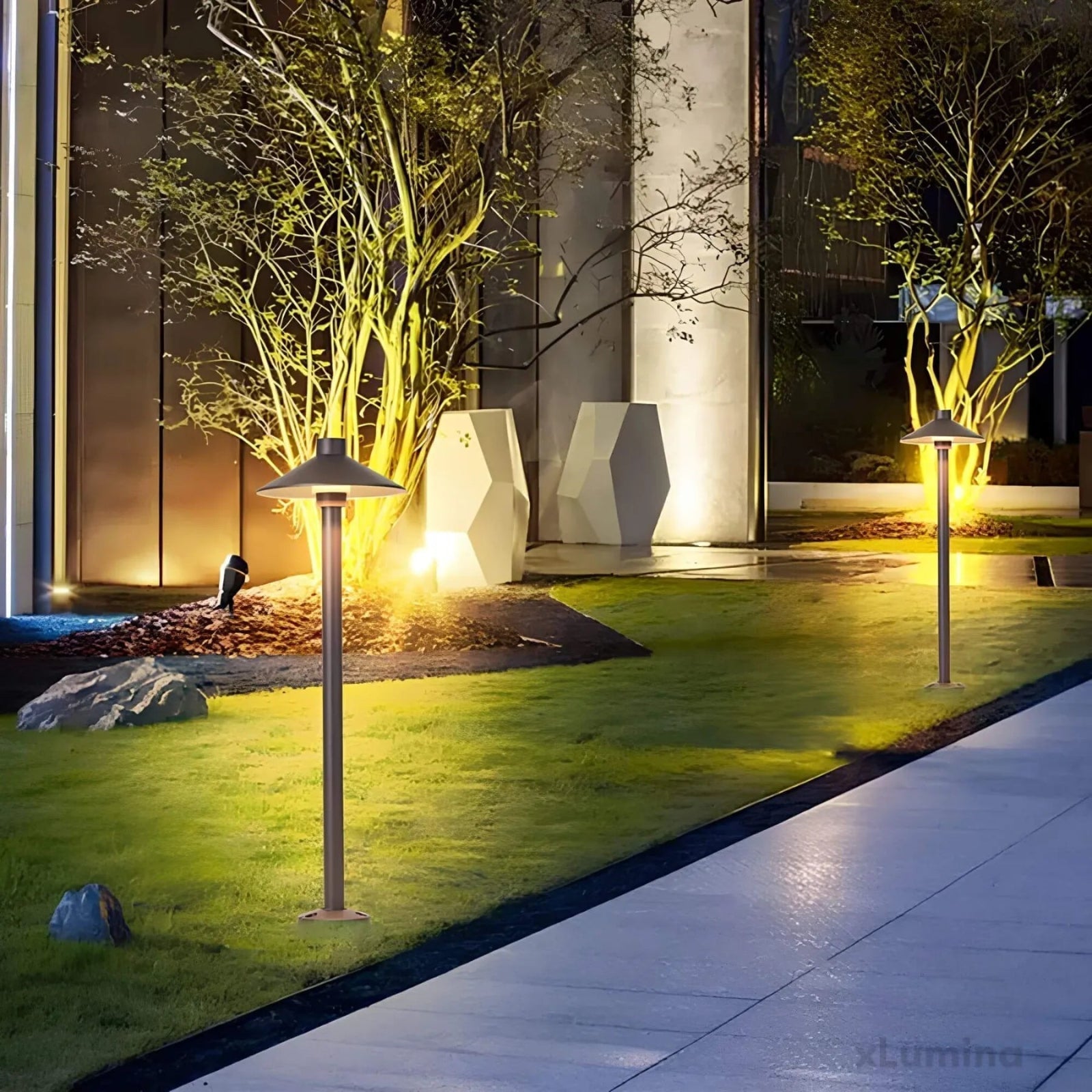 Elarion Outdoor Spotlight – Durable LED Garden Light with Elegant Design 0