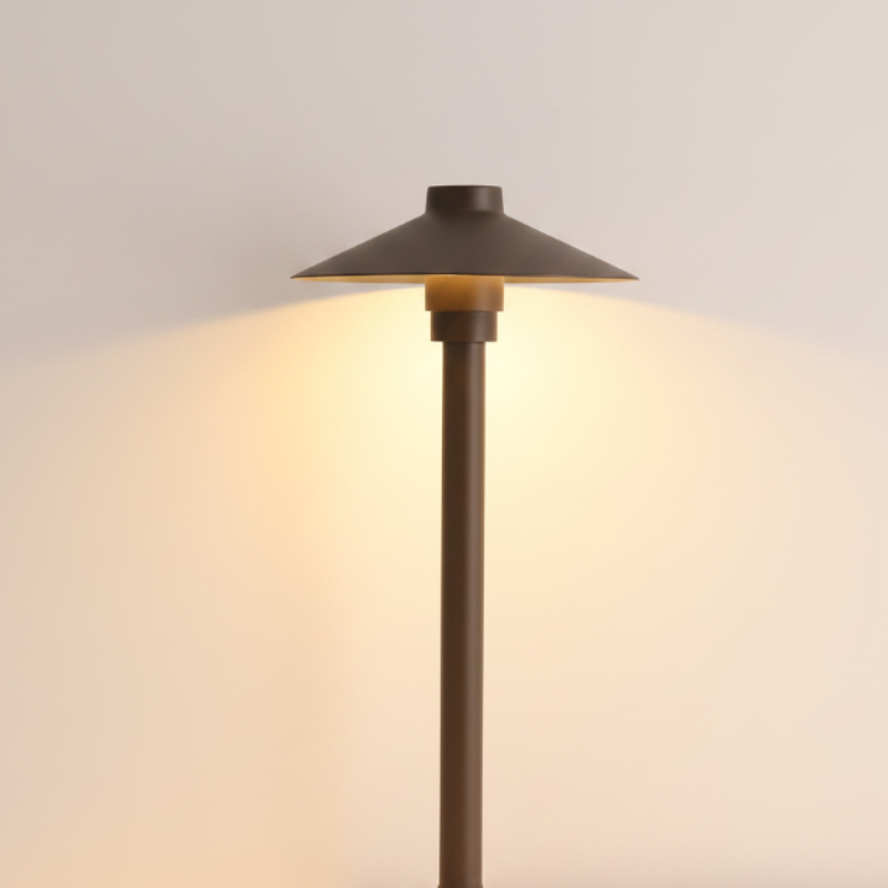 Elarion Outdoor Spotlight – Durable LED Garden Light with Elegant Design 5