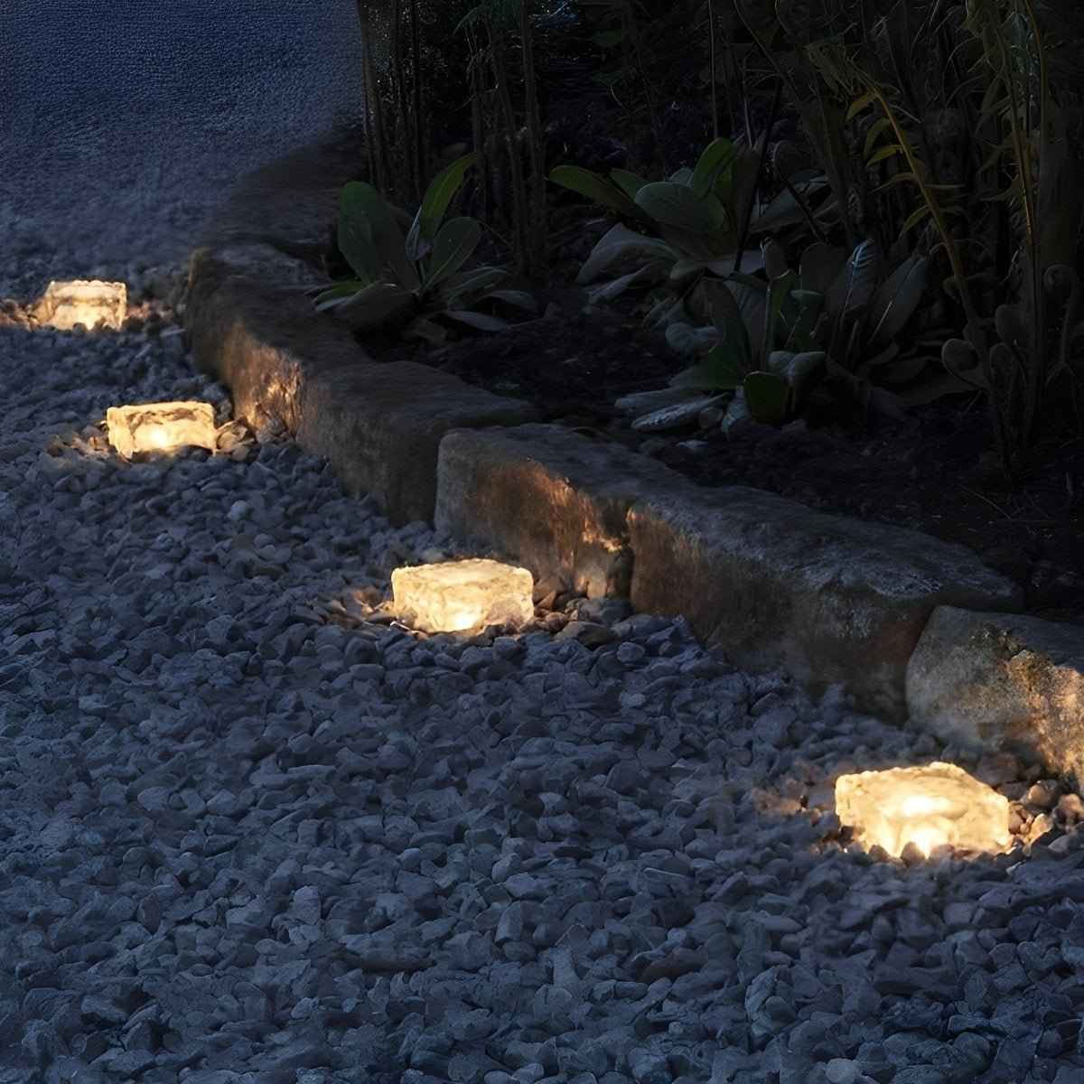Frostiva Outdoor Solar Garden Lights – Unique Ice Cube Design for Pathway Illumination 7