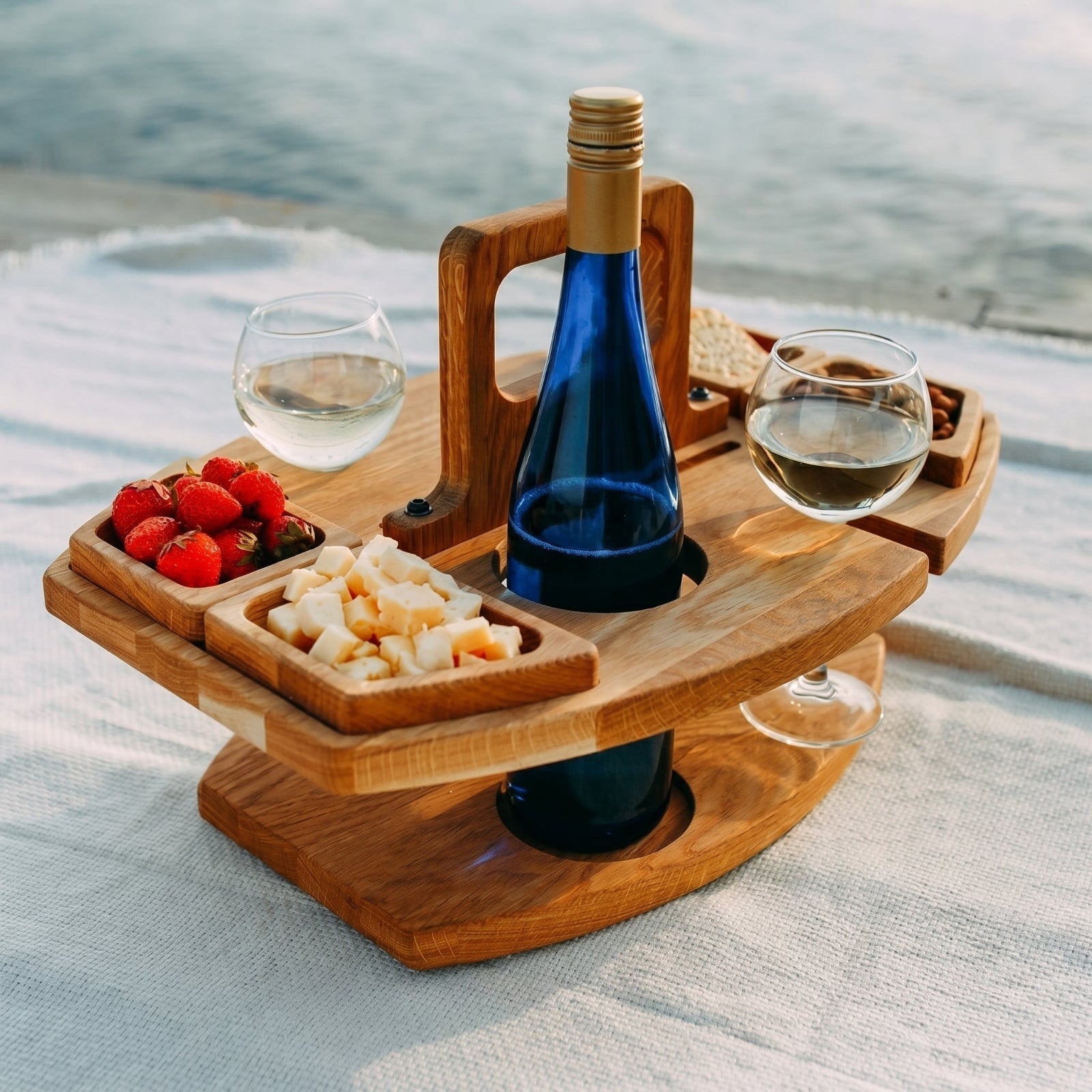 Vero Outdoor Bamboo Side Table – Lightweight and Compact for Easy Picnics 0