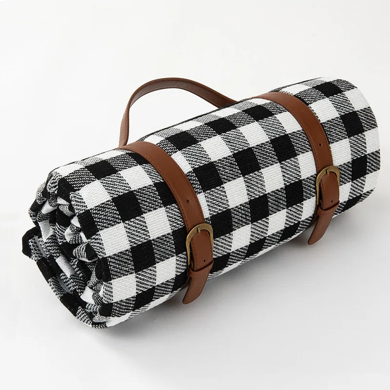 WaveFold Outdoor Waterproof Picnic Blanket – Lightweight Comfort for Family Adventures 13