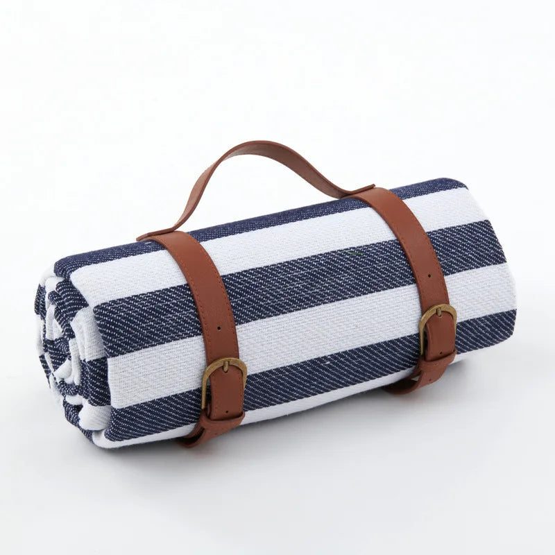 WaveFold Outdoor Waterproof Picnic Blanket – Lightweight Comfort for Family Adventures 16